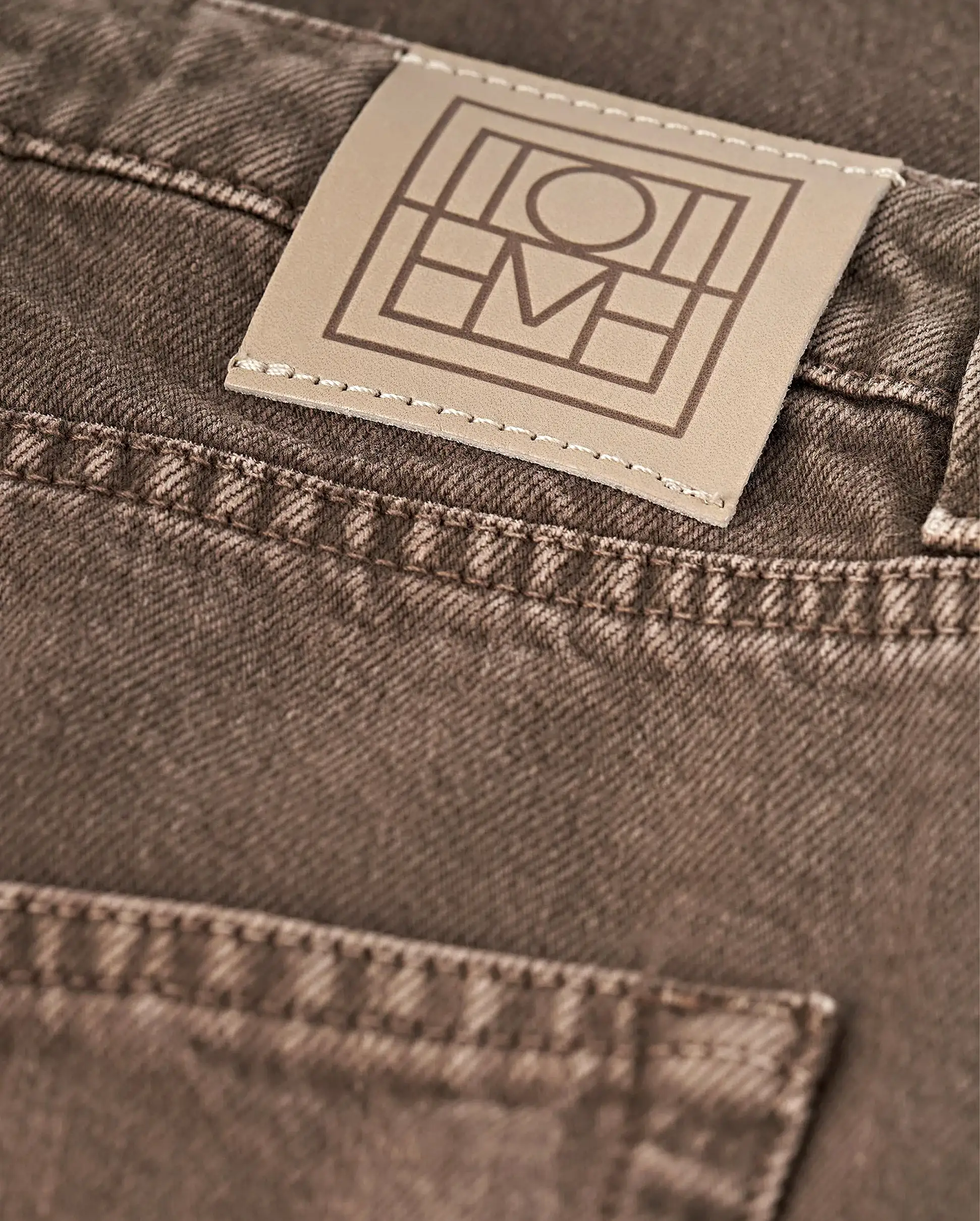 BARREL LEG DENIM / BROWN