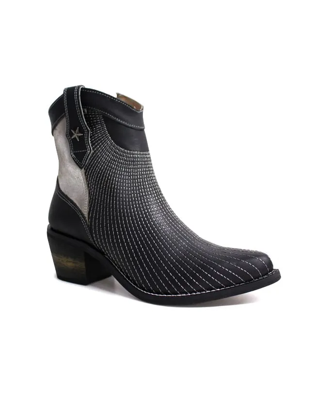 Corral Womens Star Studded Ankle Boots