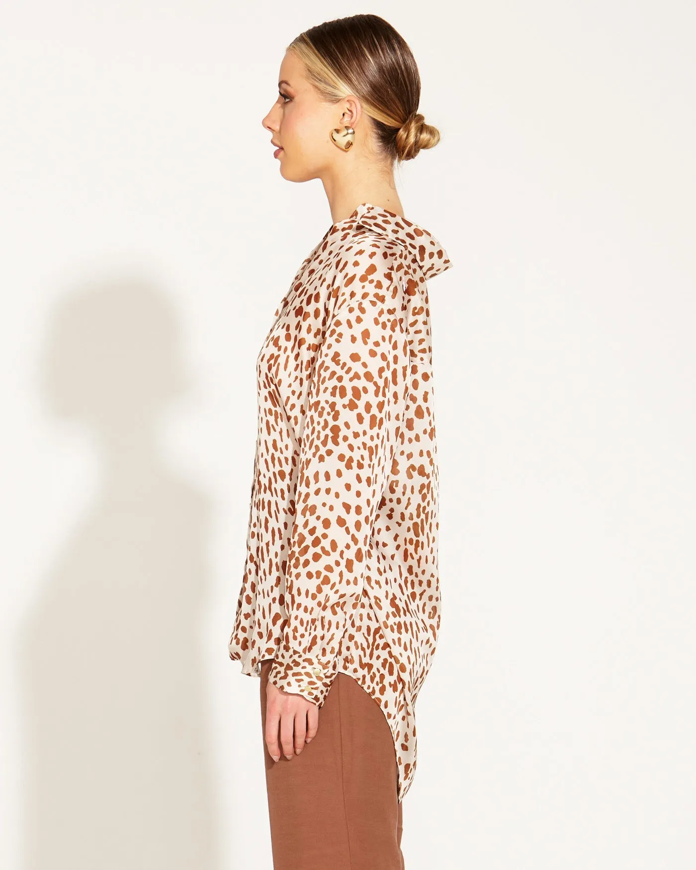 Fate + Becker True to Life Shirt - Giraffe Print