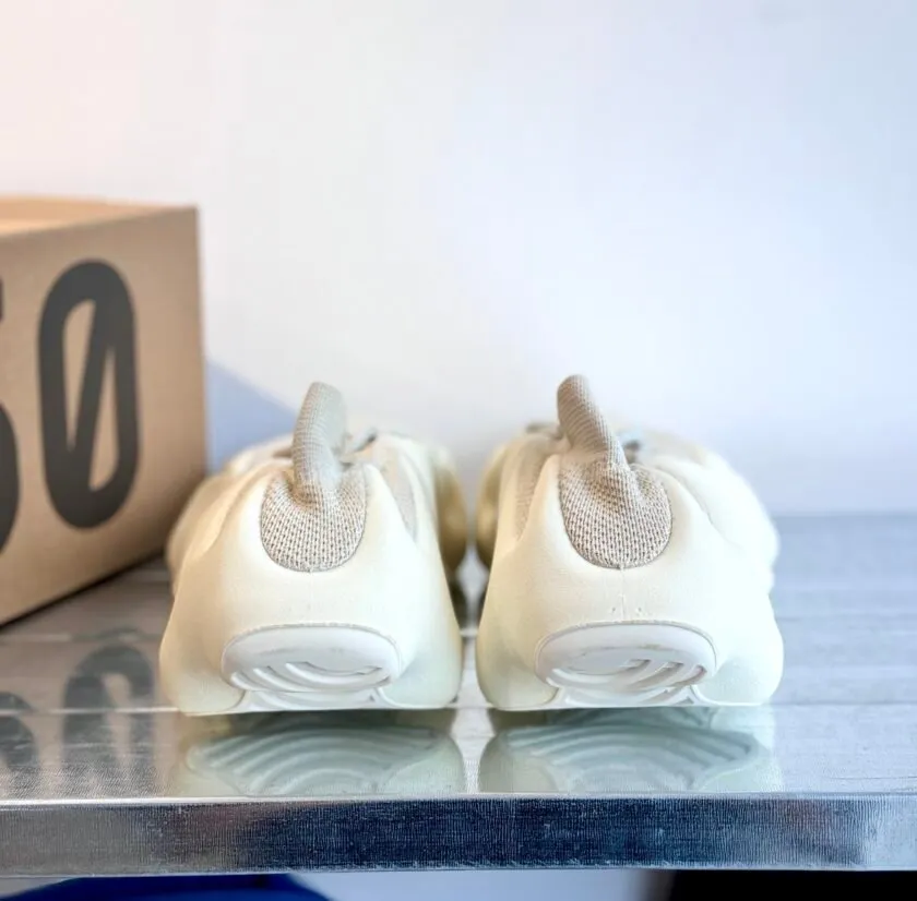 Preowned – Adidas Yeezy 450 Cloud White UK11 / US11.5 