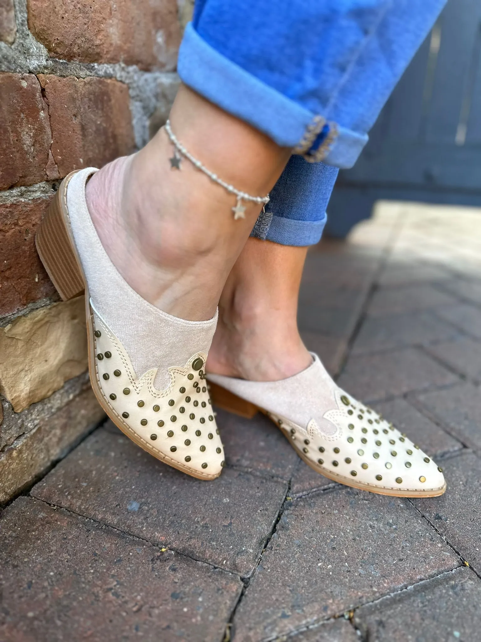 Stone Studded Pointed Toe Heeled Mule